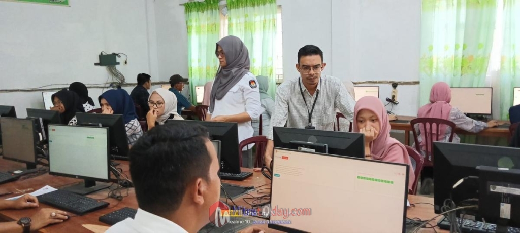 Calon Anggota Badan Ad Hoc PPK Pilkada Aceh Tamiang Ikuti Ujian Tertulis CAT, Langsung Umumkan 15 Besar Tingkat Kecamatan